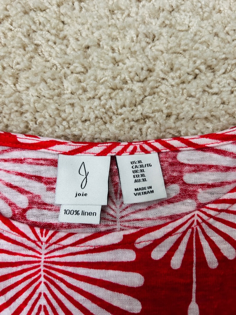 Joie red XL leaf pattern top - Picture 2 of 3